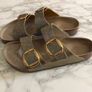 Birkenstock’s size 40